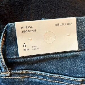 NWT! AE The Lu(x)e Jean, hi-rise jegging size 6 short (28w) from 2020